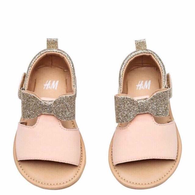 Sandal hmm