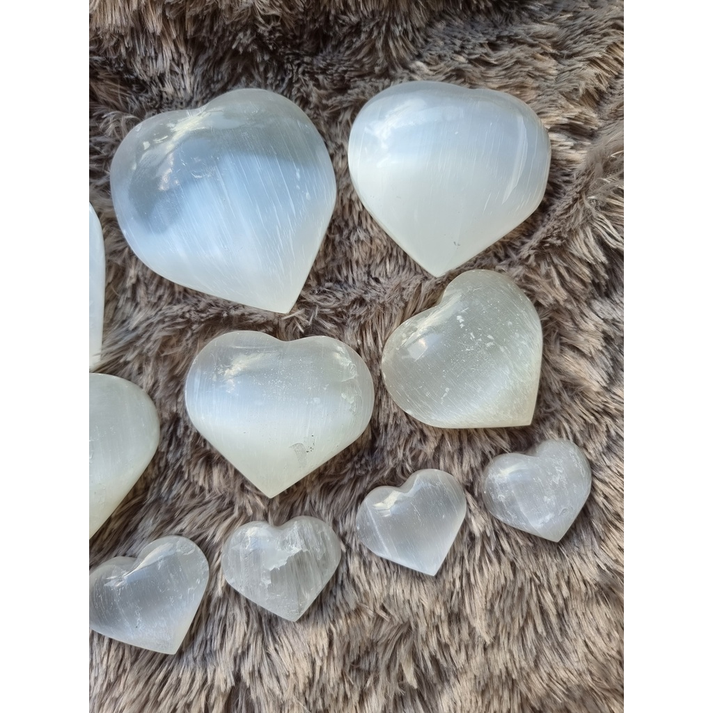 Tim đá thanh tẩy Selenite - Selenite Heart khuếch đại năng lượng dùng trong Tarot, Reiki, phong thủy, thiền định