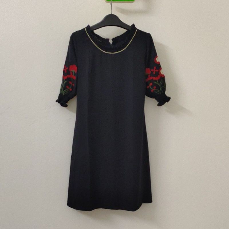 Đầm kiểu dự tiệc Za ra VNXK size M kèm hình và clip AZRK01 AMGOBET