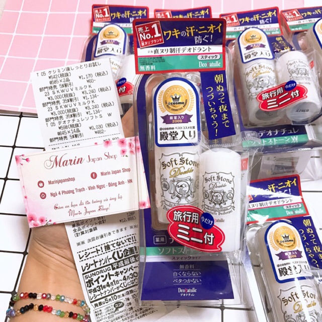 [Mã COS2704 giảm 8% đơn 250K] (Mẫu mới 2020,có video) Lăn nách, lăn đá khoáng không mùi Soft Stone Nhật Bản