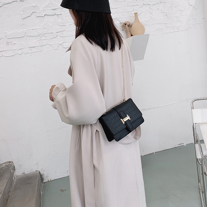 Túi đeo chéo IELGY dây xích màu trơn họa tiết vân đá cho nữ