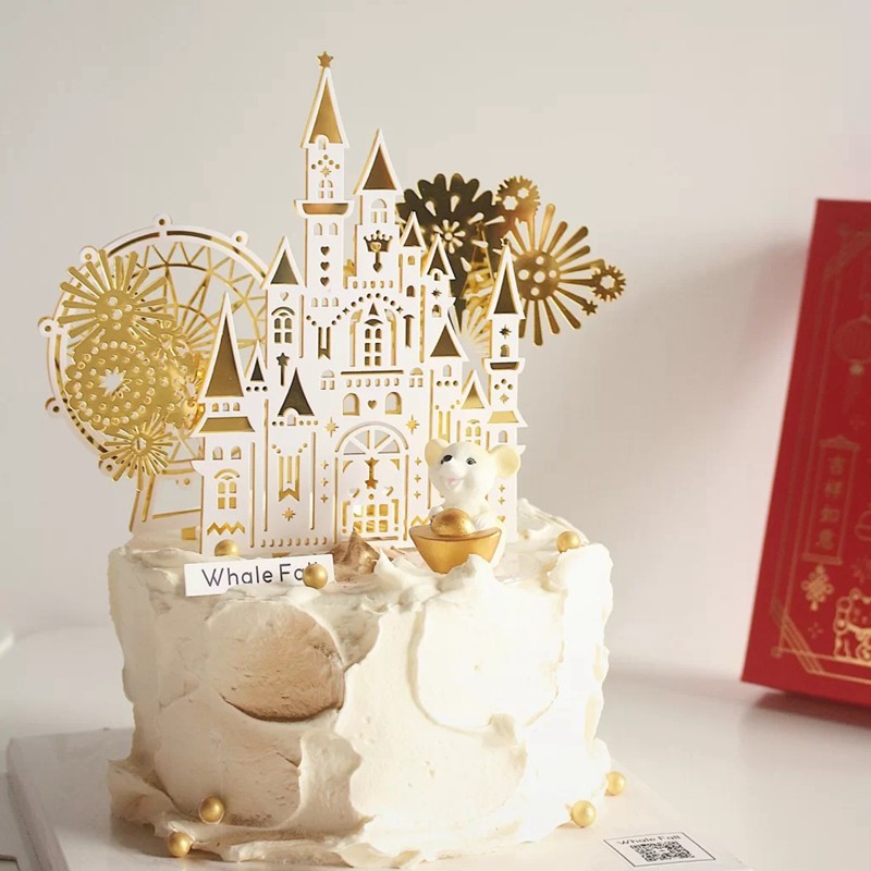 Topper mica cao cấp lâu đài vàng trắng to