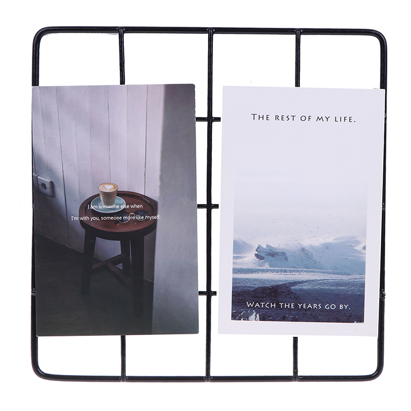 Bộ Khung Lưới Với Màn Hình Treo Tường