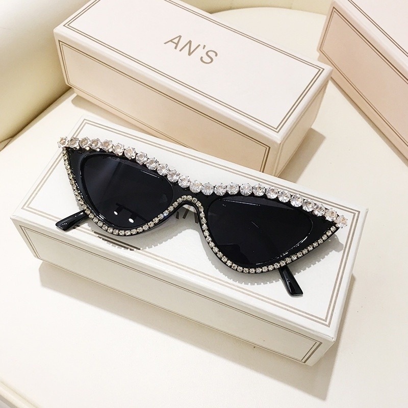 Kính Mát Hình Mắt Mèo Đính Đá Thời Trang Cho Nữ