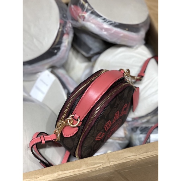Túi Coach dáng tròn có quai xách cực xinh