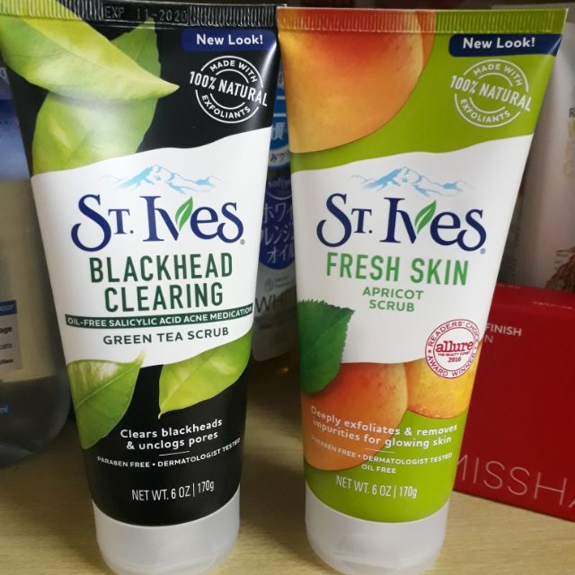 Sữa rửa mặt kèm tẩy da chết ST.Ives