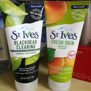 Sữa rửa mặt kèm tẩy da chết ST.Ives