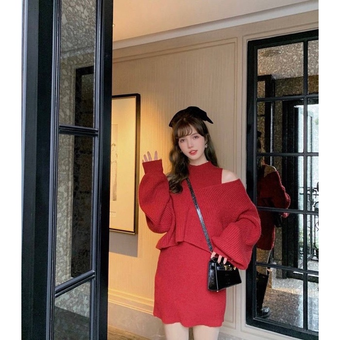 SET ĐẦM ĐỎ KÈM ÁO TAY DÀI TRỄ VAI
