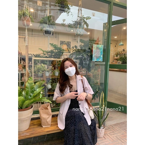 Áo blazer trơn cộc tay A22
