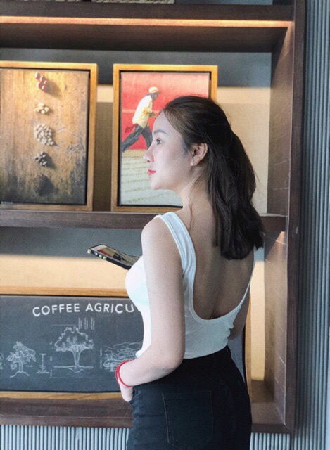 Áo ba lỗ khoét lưng U | BigBuy360 - bigbuy360.vn