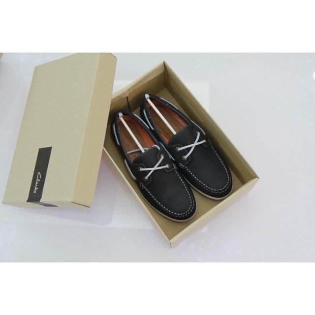 Giày Xuất Dư Nam VNXK