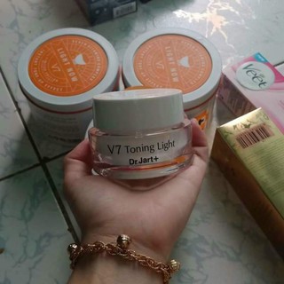 Kem V7 Thiếc Hộp Tròn [HÌNH THẬT]