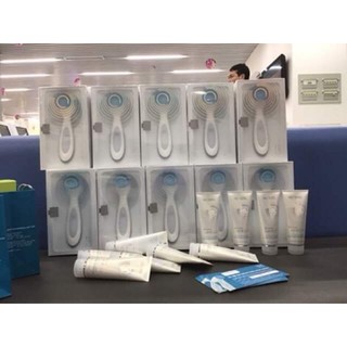 Máy sữa rửa mặt Lumispa( máy bảo hành 2 năm tặng kèm sữa rửa mặt)mẫu mới
