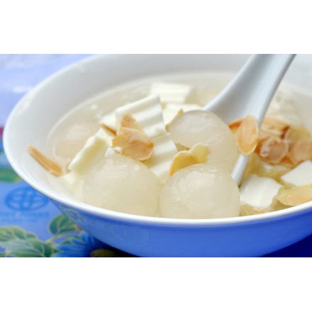Hạnh nhân lát gói 1kg (còn sống)