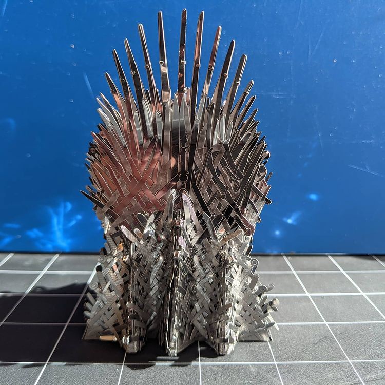 Mô Hình 3D Kim Loại Ngôi Báu Sắt Iron Throne