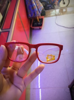 Kính gọng dẻo cho bé