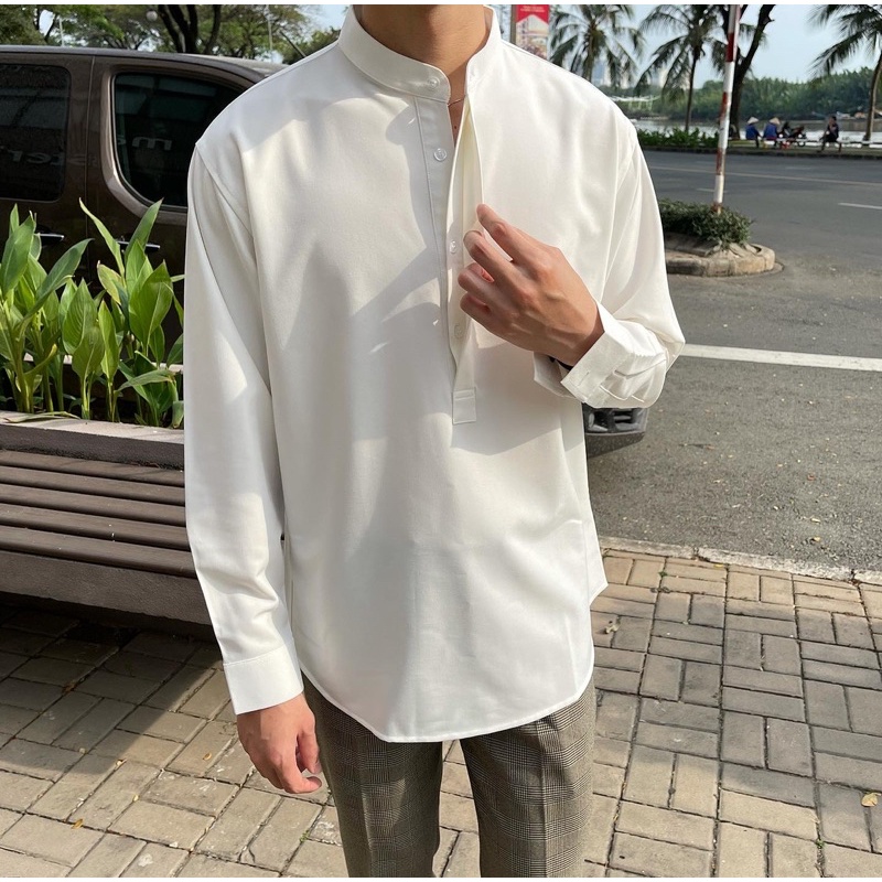 Sơ Mi Cổ Trụ Nẹp Nữa Nút
