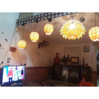 Đèn gỗ thả trần hình quả thông