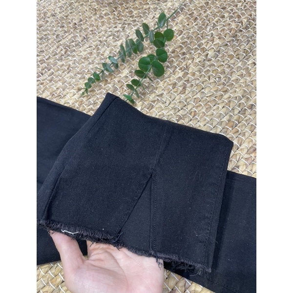 quần jean loe xẻ giữa( ảnh thật lant clothing chụp trải sàn)