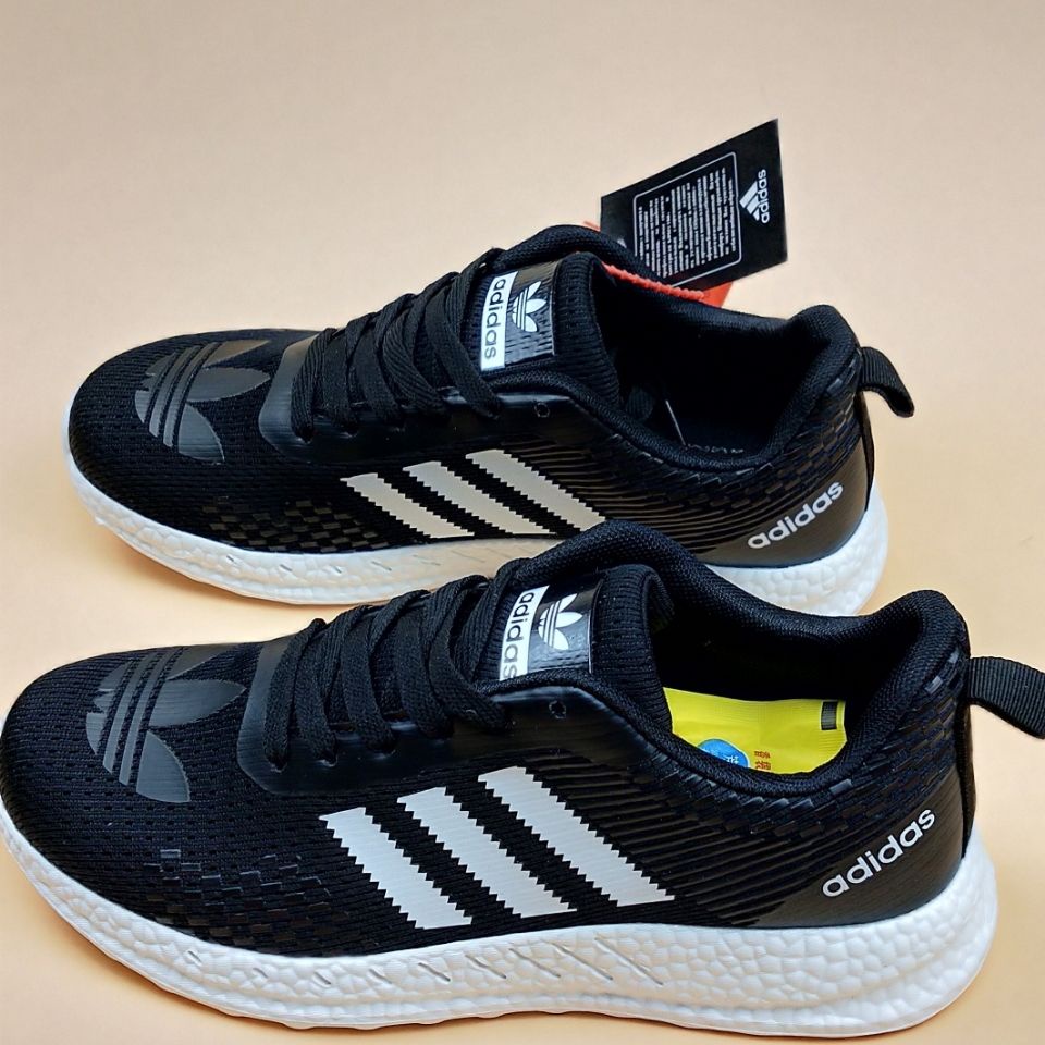 Giày Thể Thao Adidas Màu Trắng Năng Động Thời Trang Dành Cho Cả Nam Và Nữ