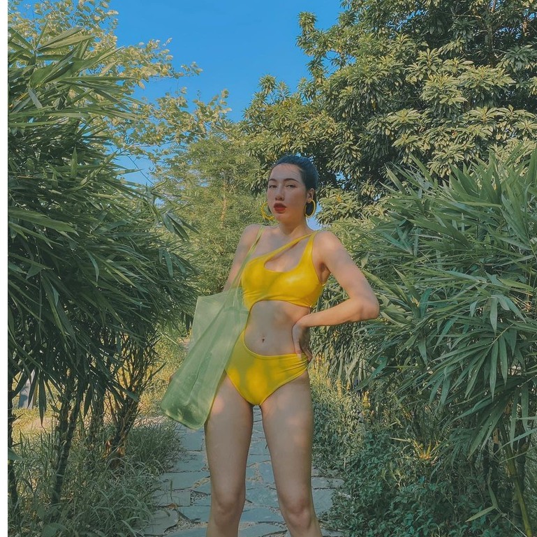 Bikini Nữ Một Mảnh Body Khoét Eo Nhiều Màu Freesize BHV081