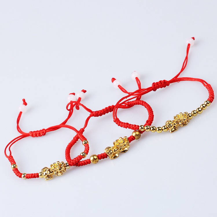 VÒNG TAY TỲ HƯU CHARM CHÂU VÀNG
