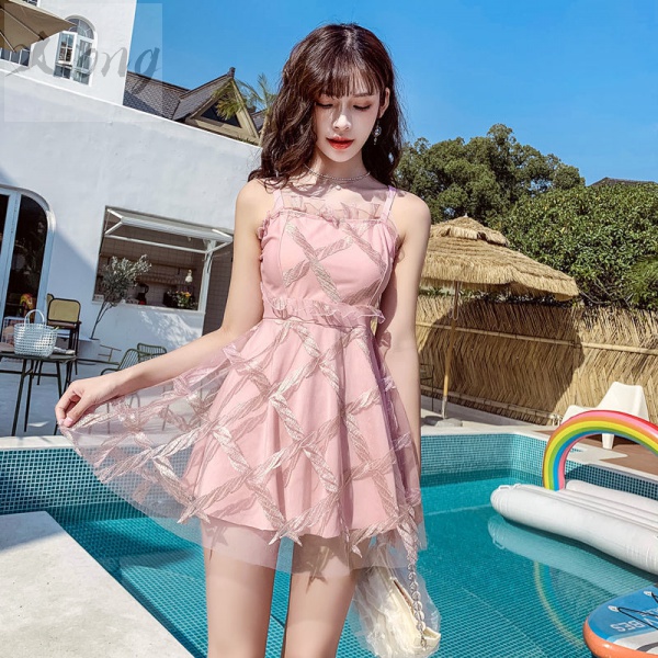 Bộ Đồ Bơi Kín Đáo Quyến Rũ Cho Nữ