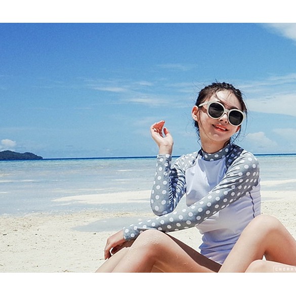 Áo bơi dài tay chấm bi, bikini đi biển | BigBuy360 - bigbuy360.vn