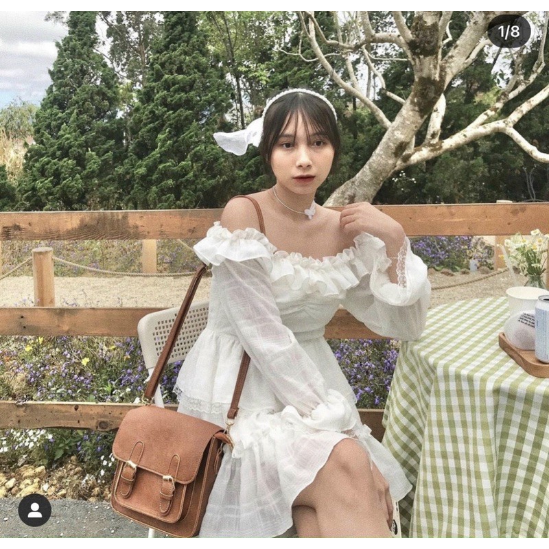 ĐẦM BÈO NHÍU NGỰC TRẮNG