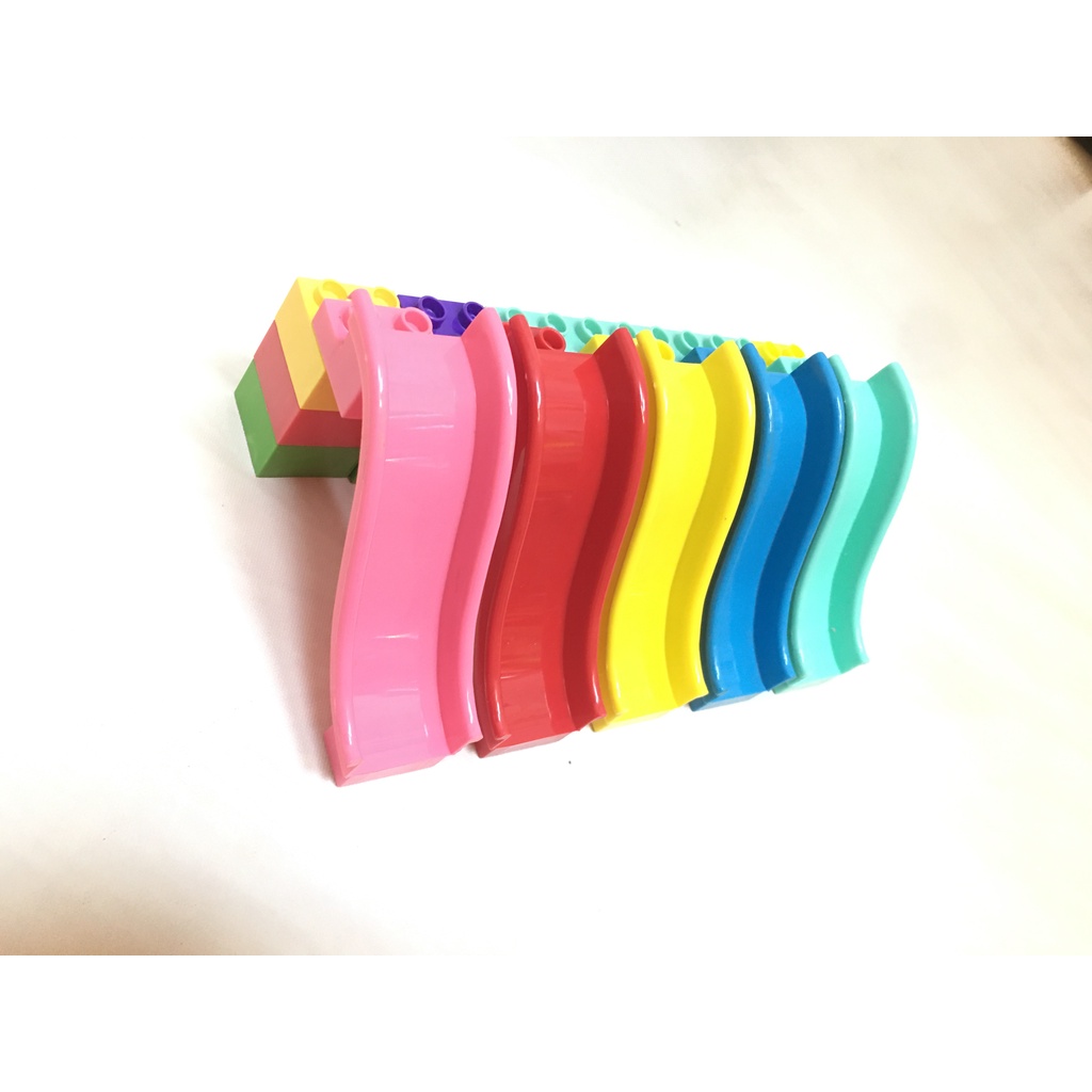 Lắp ghép chi tiết cầu trượt( cầu tuột)-Vinakidstoys (tương thích lego Duplo)