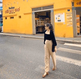 ÁO NHUNG CỔ VUÔNG