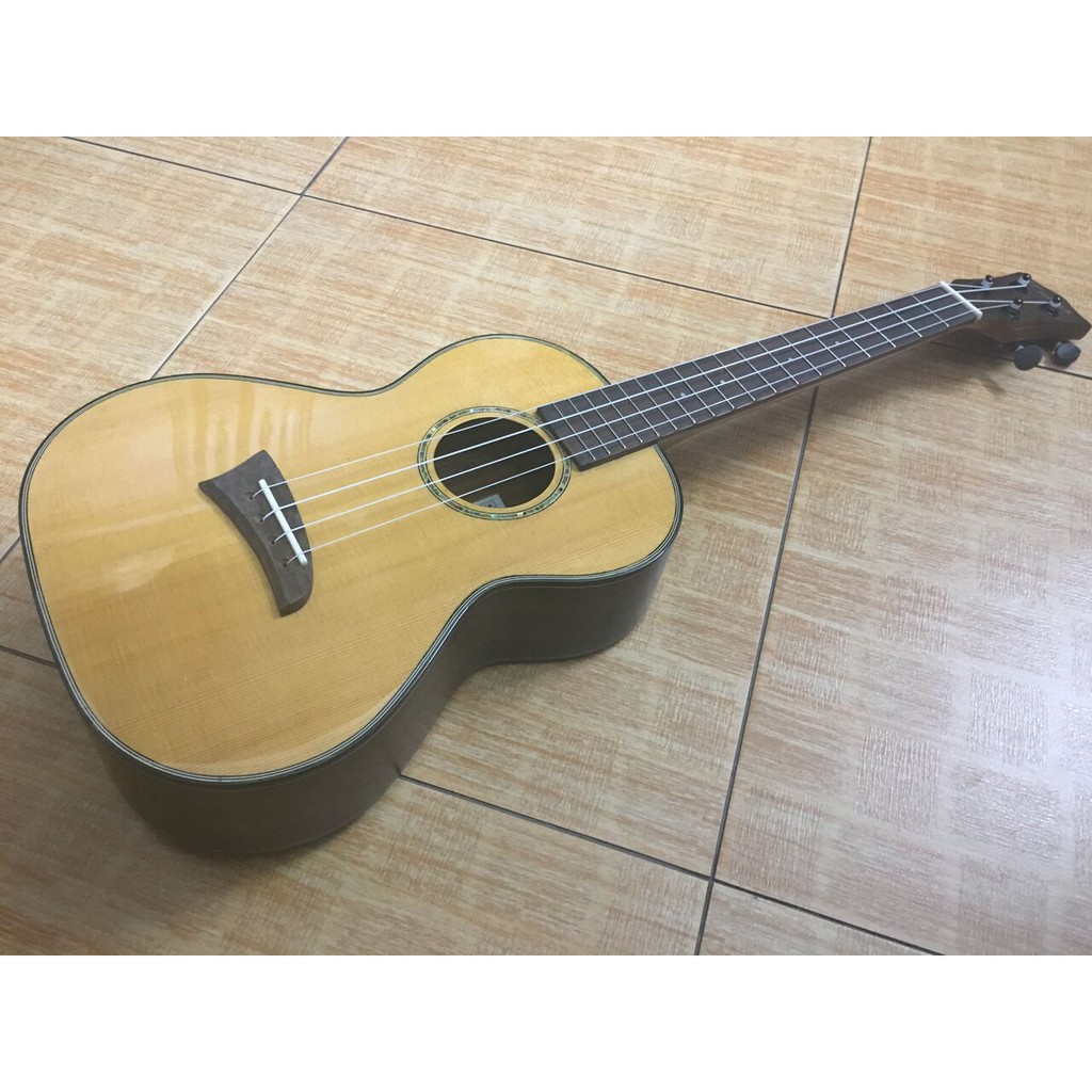 Đàn Ukulele Tenor Kimise bóng màu sáng giá ưu đãi nhất thị trường