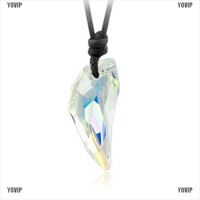 Dây chuyền mặt hình nanh sói bằng đá pha lê