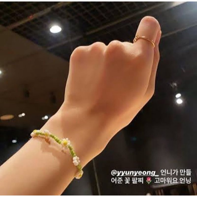 Vòng tay hạt cườm handmade cheap moment Rose/Lisa BlackPink