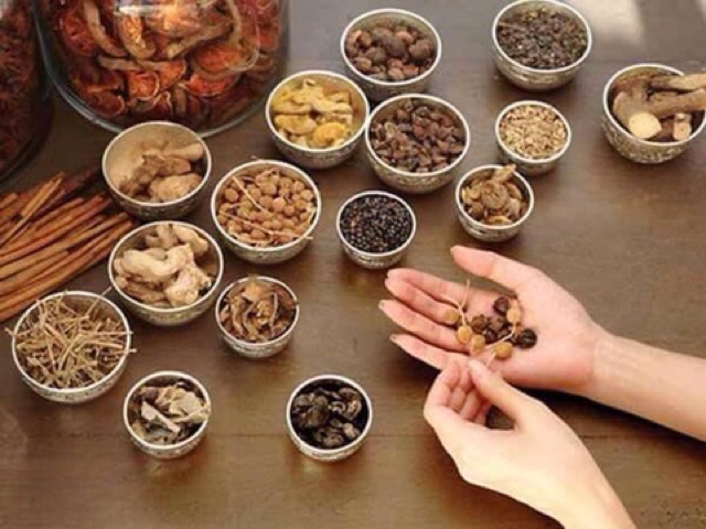 Con lăn ngải cứu