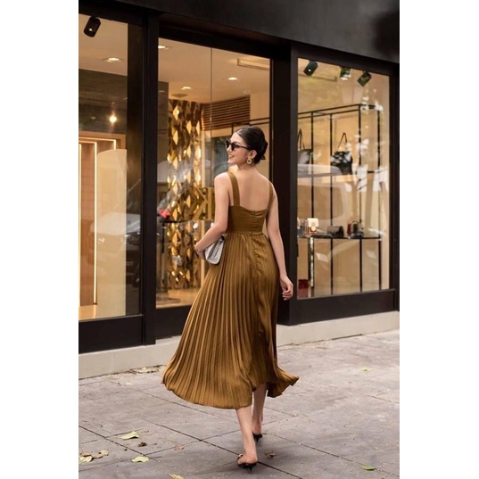 Váy hai dây dập ly