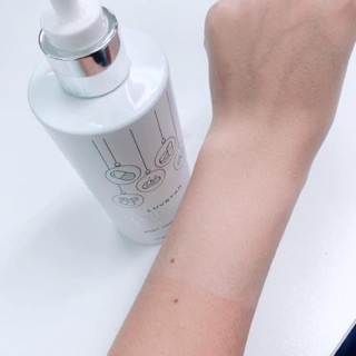 Sữa tắm trắng da LUVSTAR