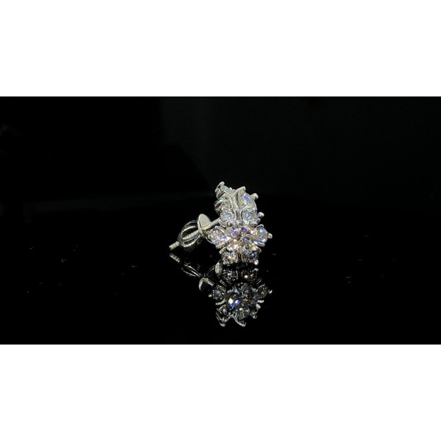 Bông tai Full Moissanite: Chủ4,5ly+Tấm2,0ly; Hàng nướcD trắng đẹp nhất; Viên chủ kiểm định; Chất liệu bạc925 mạ bạch kim