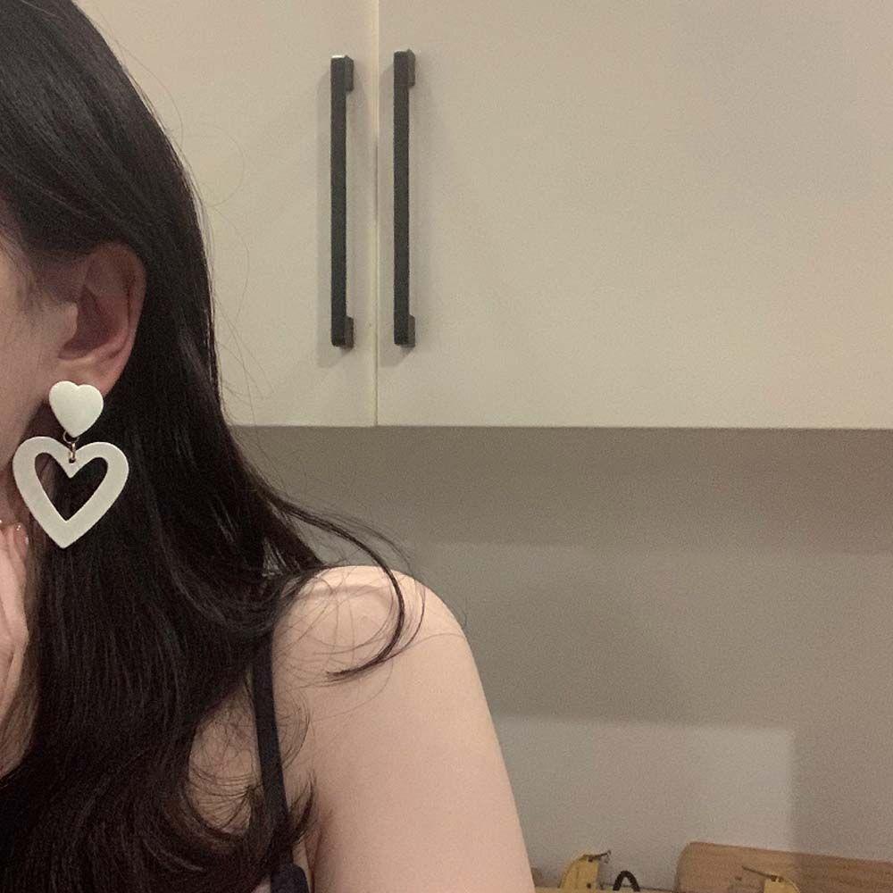 Bông Tai Dáng Dài Hình Trái Tim Phong Cách Retro Thanh Lịch Cho Nữ