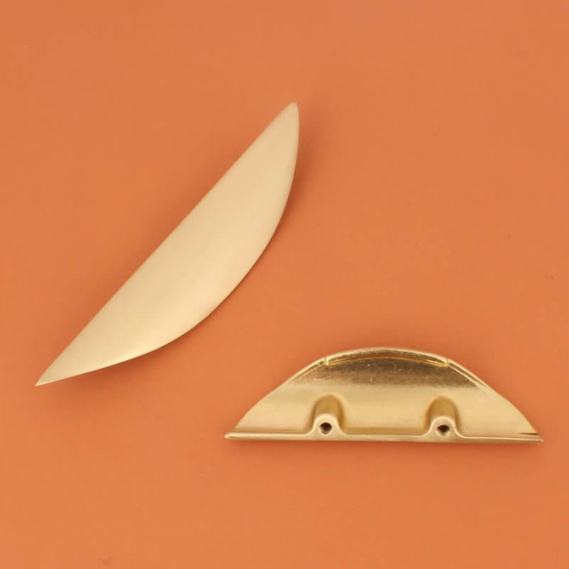 1 Tay Nắm Cửa Tủ Bằng Đồng Thau Hình Bán Nguyệt