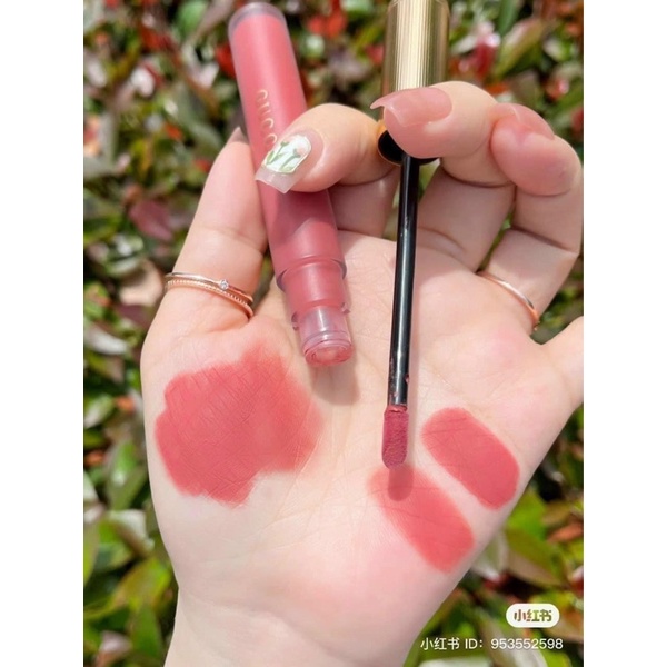 Có sẵn - Son kem GUCCI Liquid Matte 208 They Met in Argentina màu hồng đất