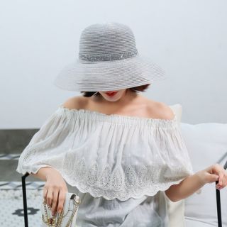 Mũ cói lồng đèn viền đá siêu độc