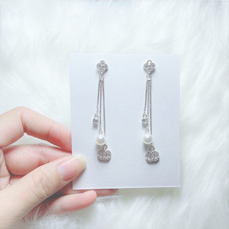 Bông tai bạc chữ C đính hạt trai dáng dài nữ tính - trang sức bạc Evasilver