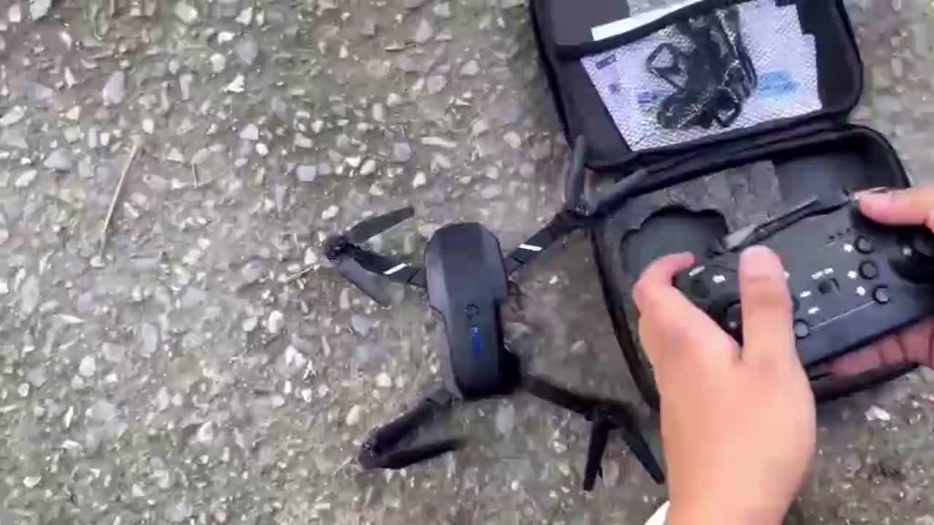 Flycam E88 Bản Nâng Cấp, Có 2 Camera, Nhào Lộn 360 Độ Ổn Định - Drone 4k Full HD108 - Camera Vuông Siêu Nét - Dễ Sử Dụng | BigBuy360 - bigbuy360.vn