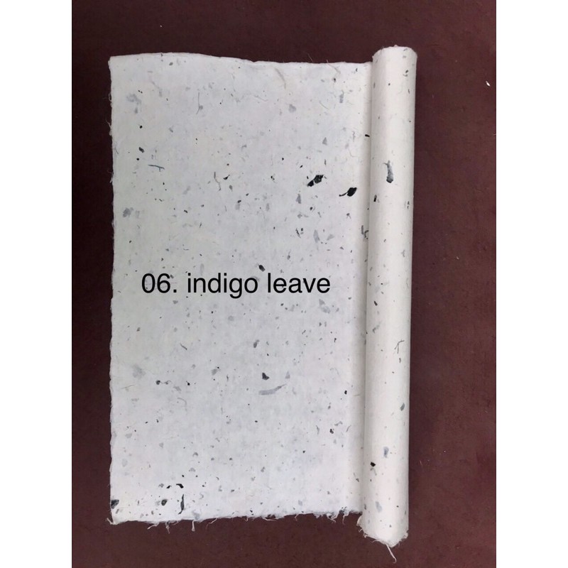 Giấy Dướng, giấy thủ công truyền thống của Việt Nam làm từ vỏ cây Dướng, tương đương khổ A2