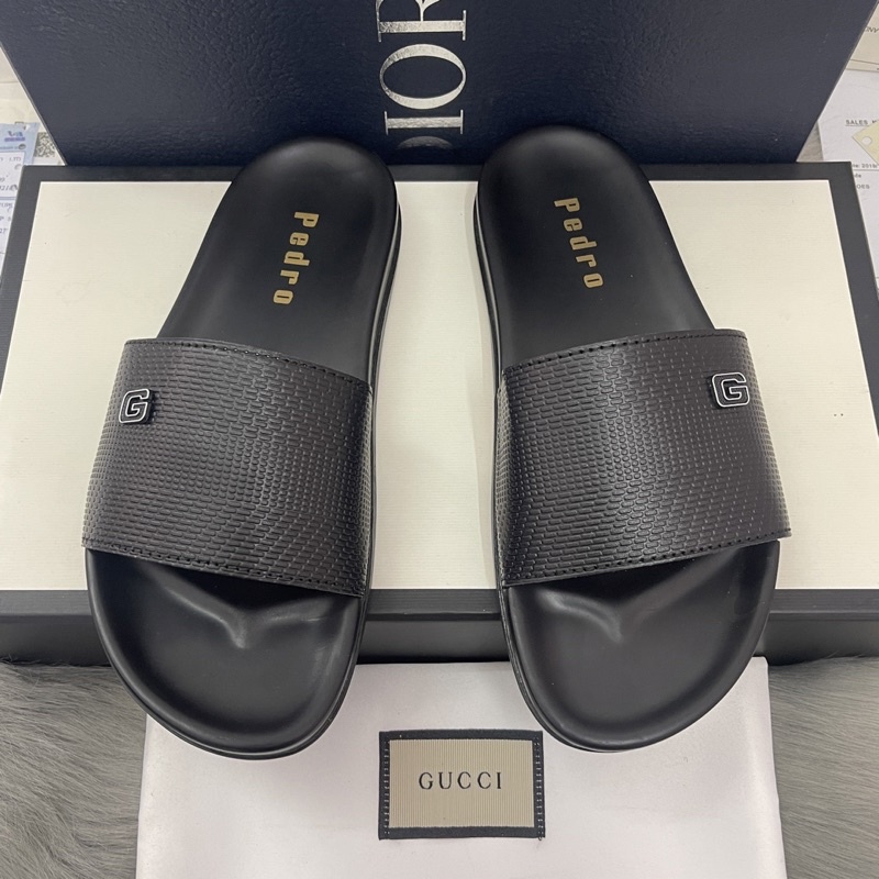 dép quai ngang vàng pedroo vàng quai vàng mới ))