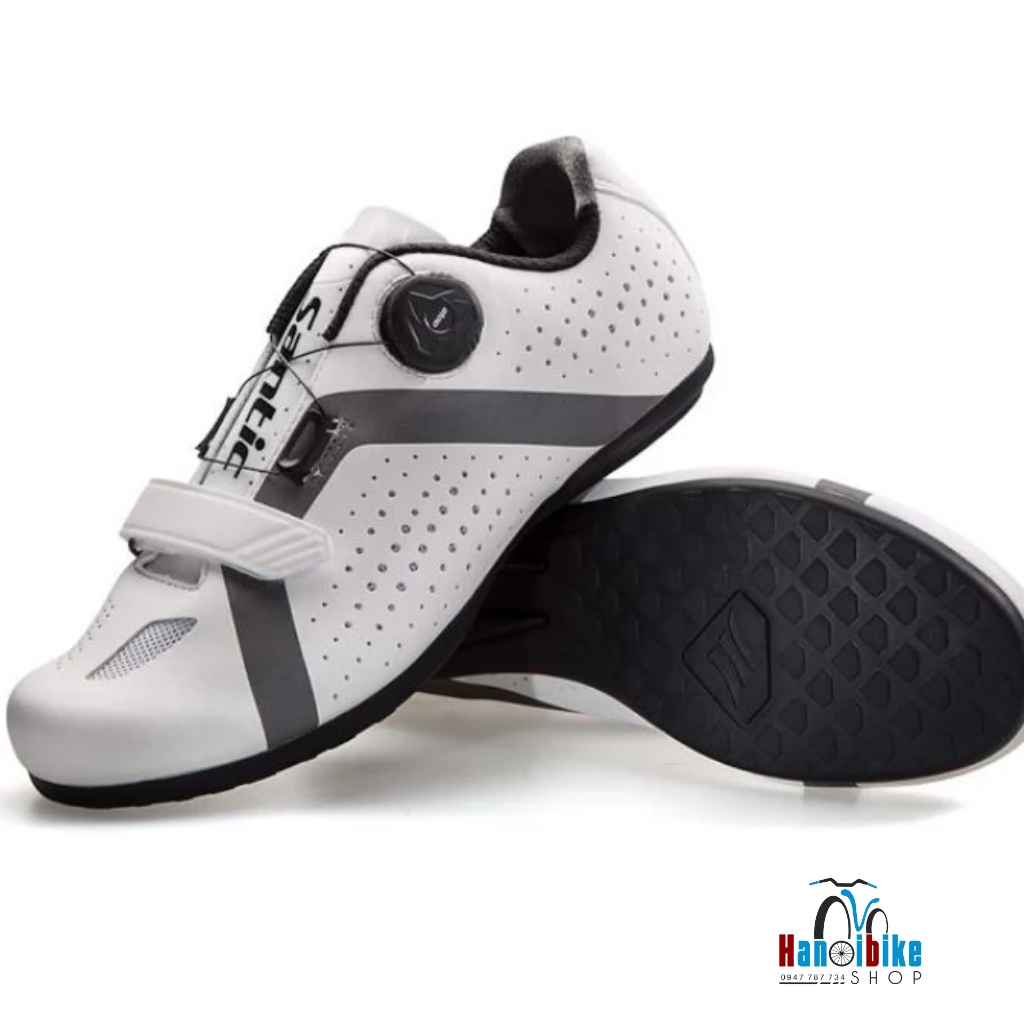 Giày đạp xe không cá khóa vặn