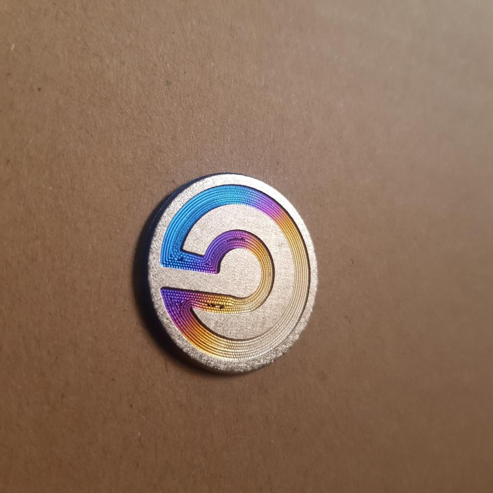 [GIÁ GỐC]  TEM DÁN TRANG TRÍ XE MÁY HÌNH LOGO TITAN ĐỘC ĐÁO TRANG TRÍ XE MÁY