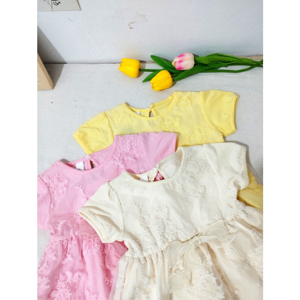 Váy cho bé kiểu dáng babydoll chất liệu cotton phối vải ren điệu đà LABAMO