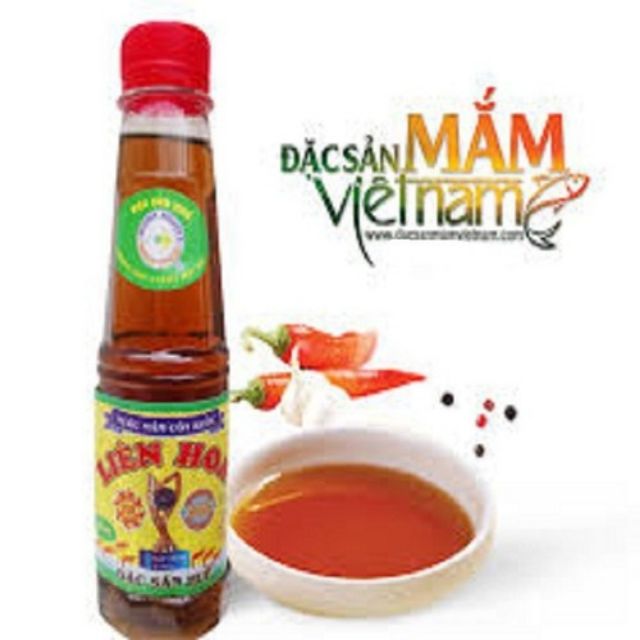 Thùng 10 chai Nước năm ngon loại cốt ruốc Liên Hoa đặc sản xứ Huế